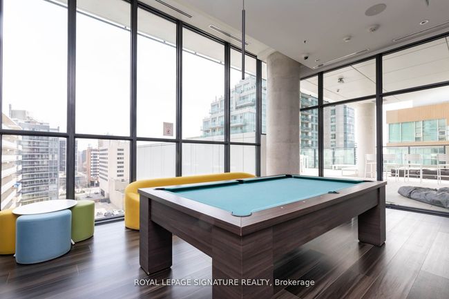 2805 - 185 Roehampton Ave, Condo with 2 bedrooms, 1 bathrooms and null parking in Toronto ON | Image 27