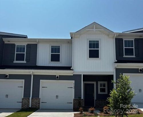6122 Starview Ter, Charlotte, NC, 28216-0389 | Card Image