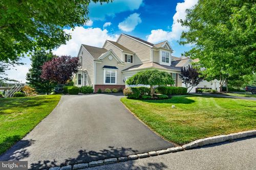 226 N Caldwell Cir, DOWNINGTOWN, PA, 19335-4961 | Card Image