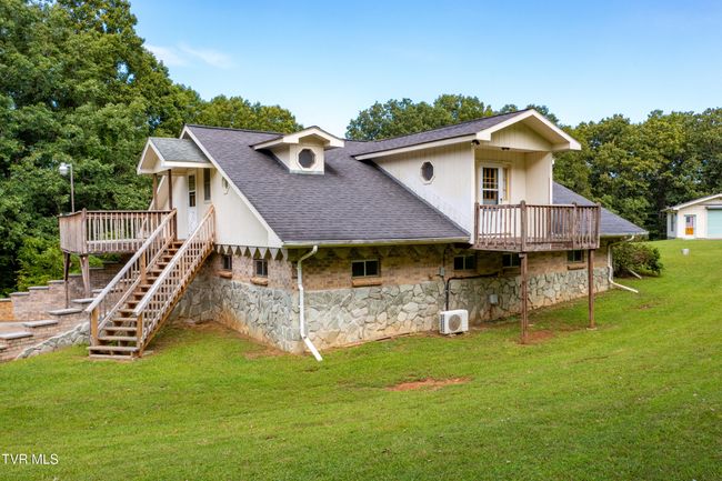 121 Dee Runion Rd, House other with 2 bedrooms, 2 bathrooms and null parking in Jonesborough TN | Image 4