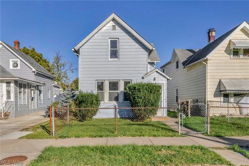 3271 W 50th Street, Cleveland, OH, 44102 | Card Image