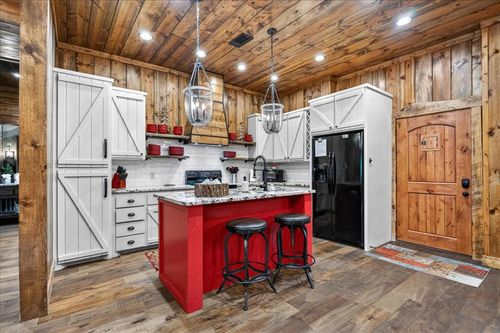 86 Skyhorse Drive, Broken Bow, OK, 74728 | Card Image