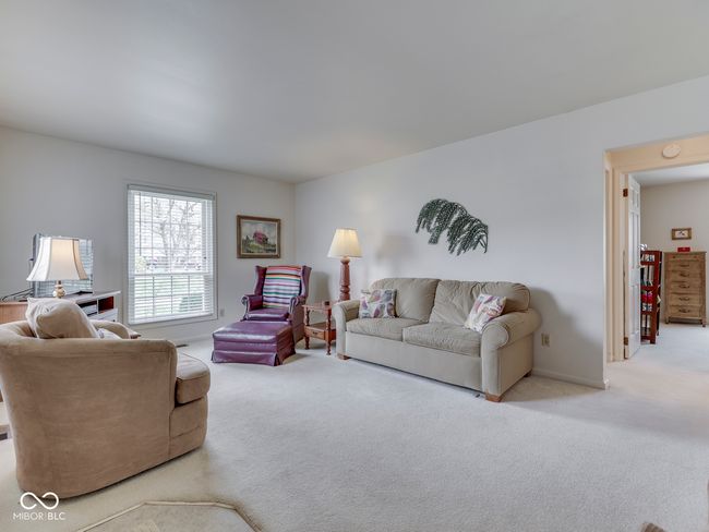 Spacious living area for everyday living | Image 8
