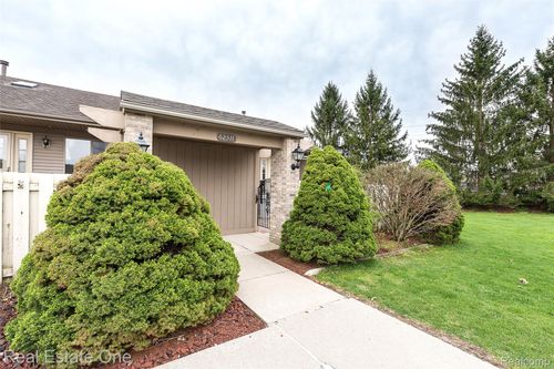 6-62511 Raleigh Ct, South Lyon, MI, 48178-1729 | Card Image
