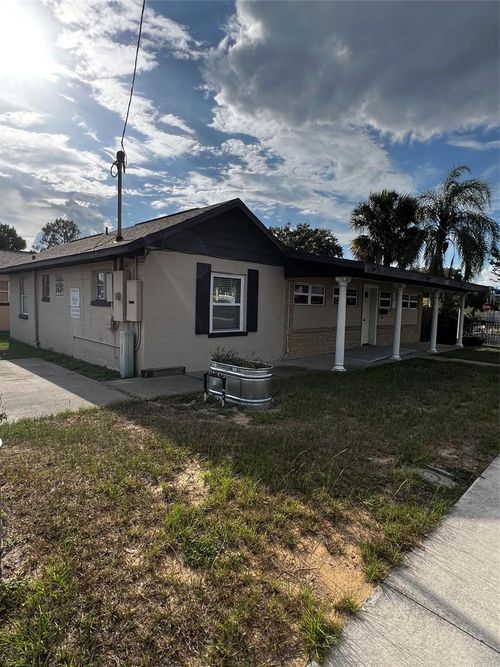 1220 S Bay St, EUSTIS, FL, 32726-5549 | Card Image