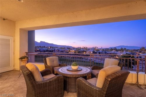 202-9204 Tesoras Dr, Las Vegas, NV, 89144-1545 | Card Image