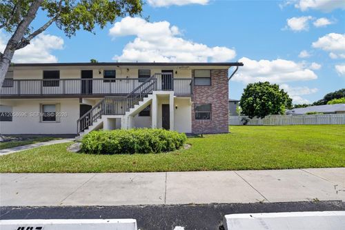 108-6001 Shakerwood Cir, Tamarac, FL, 33319-2360 | Card Image