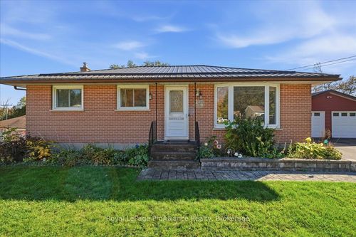 29 Barry Rd, Trenton, ON, K8V0M3 | Card Image