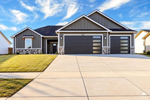8586 William Drive, Manhattan, KS, 66502 | Card Image