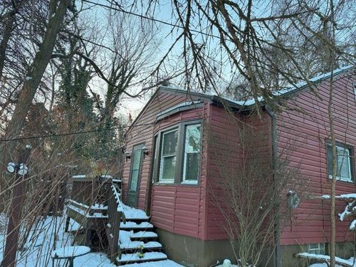 42 Forest Rd, Ambridge, PA, 15003-1308 | Card Image