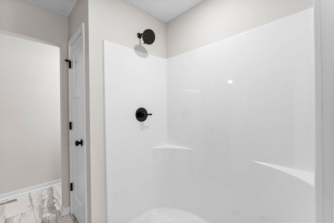 Primary Bath Shower | Image 32