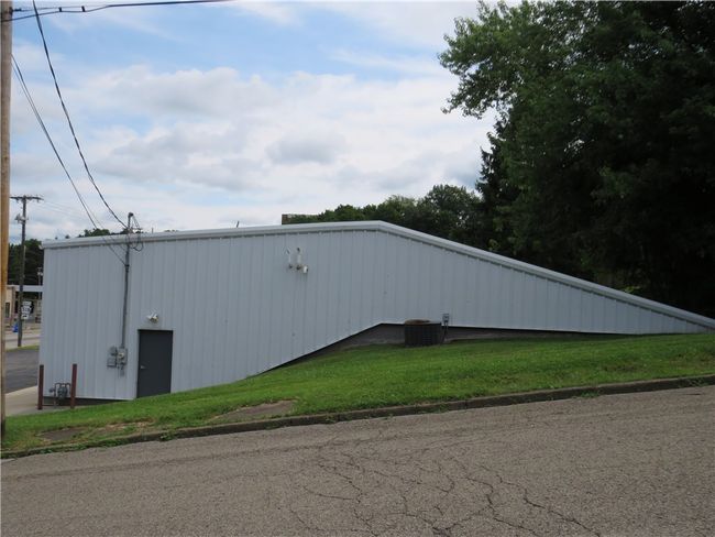 45 W Main St, Home with 0 bedrooms, 0 bathrooms and 12 parking in Sharpsville PA | Image 4