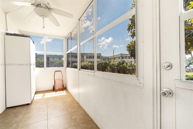 446 - 446 Flanders J, Condo with 2 bedrooms, 2 bathrooms and null parking in Delray Beach FL | Image 18