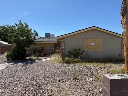 109 Prince Ln, Las Vegas, NV, 89110-4519 | Card Image