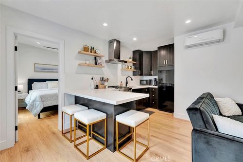 3519 E Colorado St, Long Beach, CA, 90814-2729 | Card Image