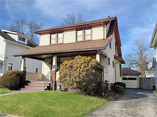 231 E Meyer Ave, New Castle, PA, 16105 | Card Image