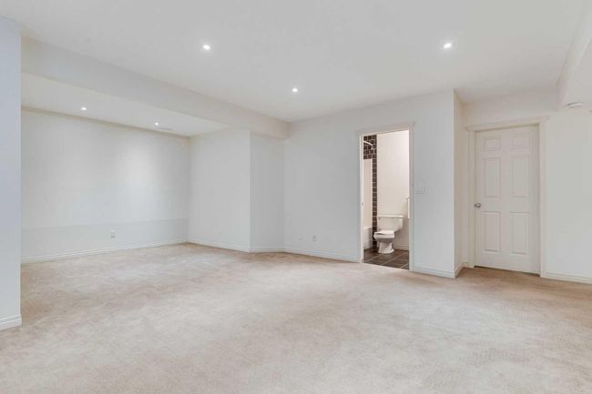 686 Chaparral Dr Se, House other with 5 bedrooms, 4 bathrooms and 4 parking in Calgary AB | Image 39