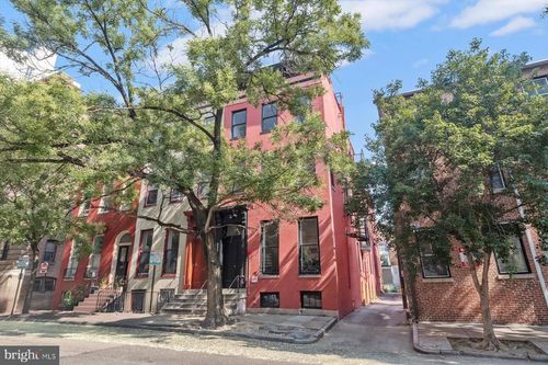 14 E Read St, BALTIMORE, MD, 21202-2460 | Card Image
