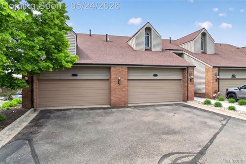 41-3372 Loon Lake Ct, Waterford, MI, 48329-4282 | Card Image
