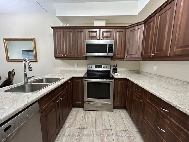 111 - 4644 Pettit Ave, Condo with 2 bedrooms, 2 bathrooms and 1 parking in Niagara Falls ON | Image 10