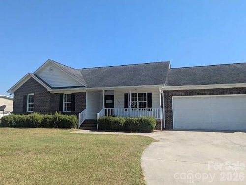 1379 Old Whiteville Rd, Lumberton, NC, 28358-8296 | Card Image