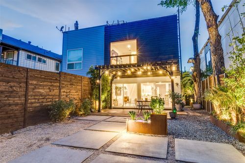 4210 Munger Ave, Dallas, TX, 75204-4418 | Card Image