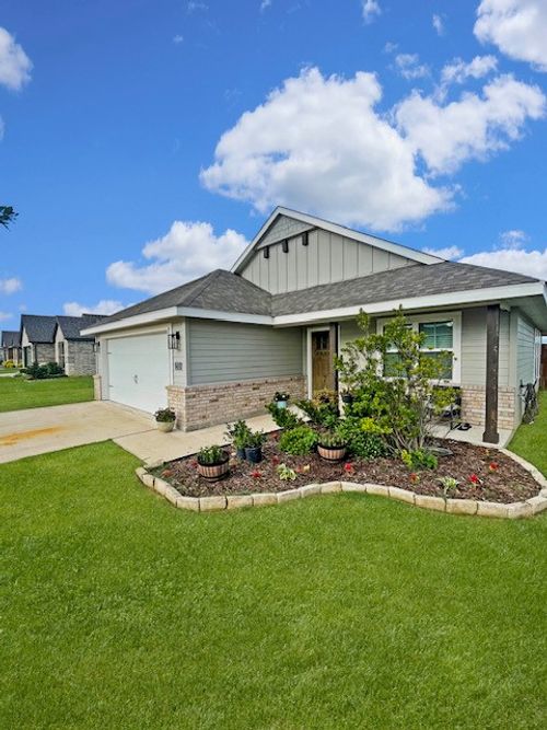 201 Bailey Ranch Dr, Gainesville, TX, 76240-2183 | Card Image