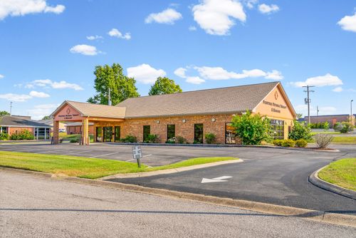 101 Forbes Dr, Hopkinsville, KY, 42240-7200 | Card Image