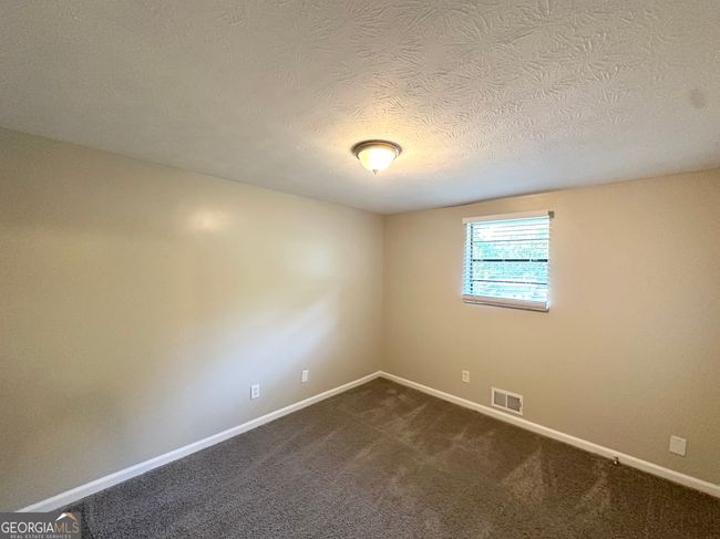5670 Bob White Ln, House other with 6 bedrooms, 2 bathrooms and null parking in Douglasville GA | Image 7
