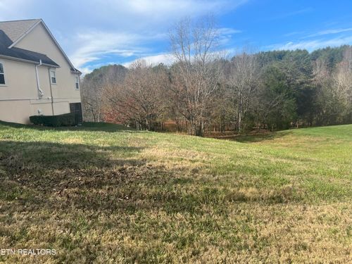 230 Morning Dove Dr, Vonore, TN, 37885-5327 | Card Image