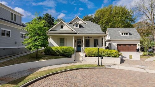 216 Haralson Ln Ne, Atlanta, GA, 30307-2665 | Card Image
