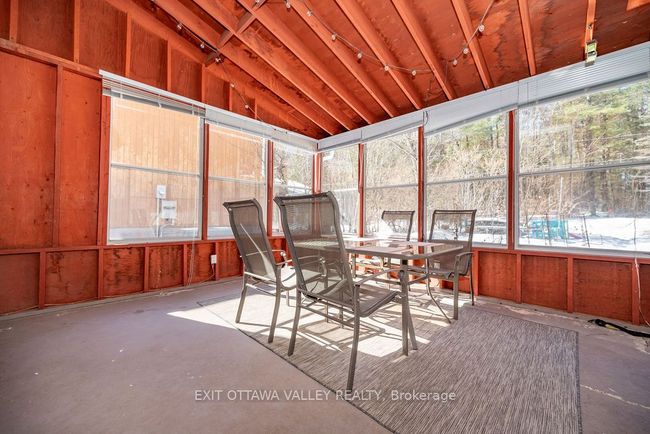 8 Sumac Crt, House other with 4 bedrooms, 2 bathrooms and 3 parking in Deep River ON | Image 30