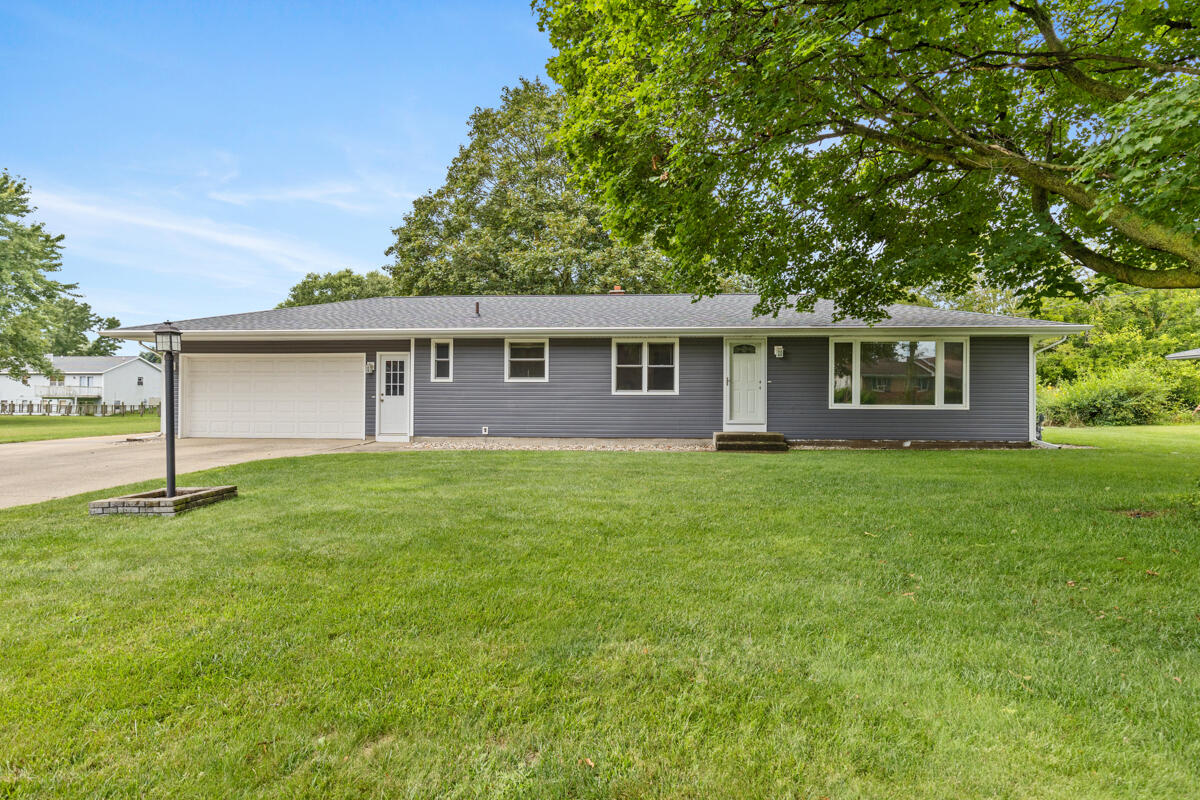 Center St, Zeeland, MI 49464