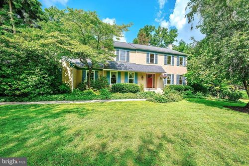 2390 Pineview Dr, MALVERN, PA, 19355-2310 | Card Image
