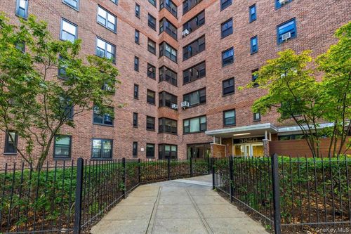 5h-3850 Sedgwick Ave, Bronx, NY, 10463-4476 | Card Image