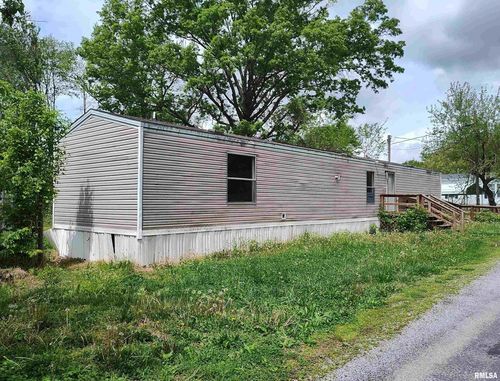 450 W Harrison St, Carrier Mills, IL, 62917-1322 | Card Image