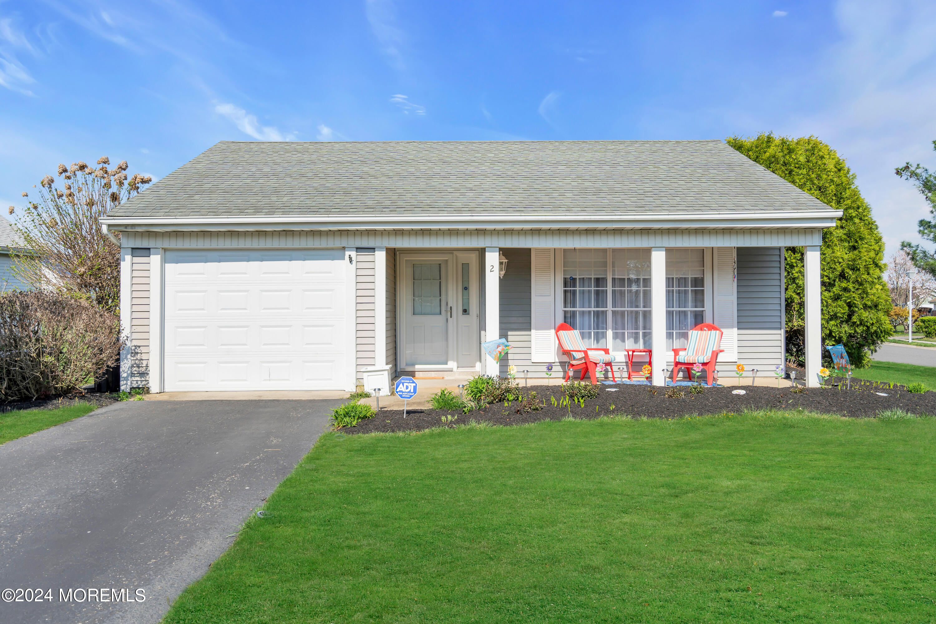 Kirkby Ln, Manchester, NJ 08759
