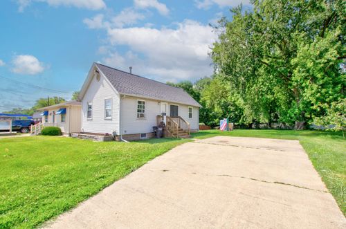 230 W Prospect St, Jackson, MI, 49203-4168 | Card Image