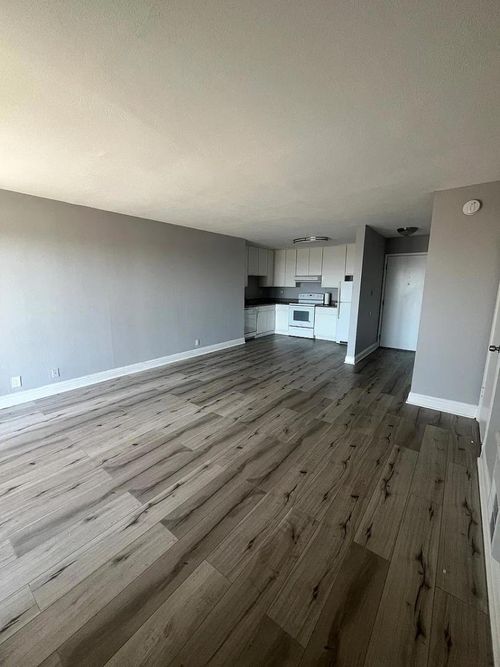 2 Panoramic Way, Berkeley, CA, 94704-1852 | Card Image