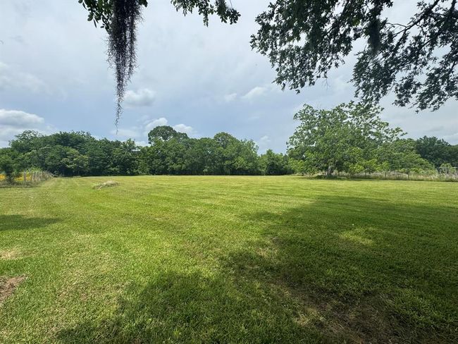 12215 Fm 442 Rd, House other with 2 bedrooms, 1 bathrooms and 1 parking in Boling TX | Image 9