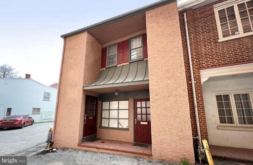 18 Wilmont Mews, WEST CHESTER, PA, 19382-3206 | Card Image