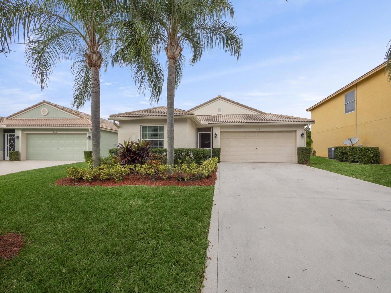 Stanford Ln, Port Saint Lucie, FL 34983