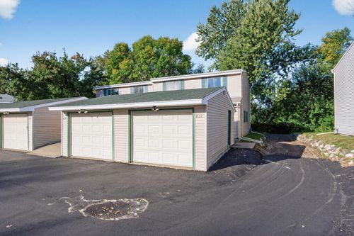 107-832 Woodgate Dr, Vadnais Heights, MN, 55127-3677 | Card Image