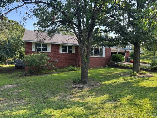 304 Angela Ln, Barnsdall, OK, 74002-6684 | Card Image