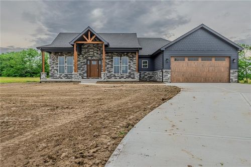 12749 Ne Seminole Dr, Adrian, MO, 64720-5279 | Card Image