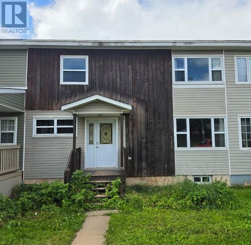 22 Carson Street, Wabush, NL, A0R1B0 | Card Image