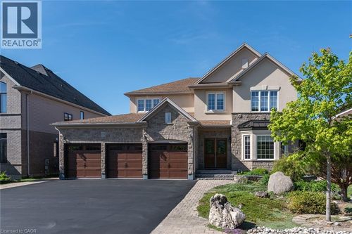 135 Schweitzer Crescent, Wellesley, ON, N0B2T0 | Card Image
