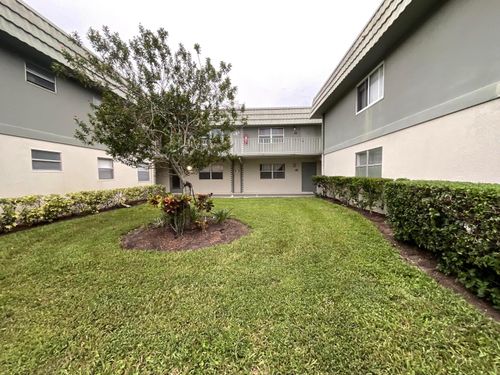 679 Saxony Pl, Delray Beach, FL, 33446 | Card Image