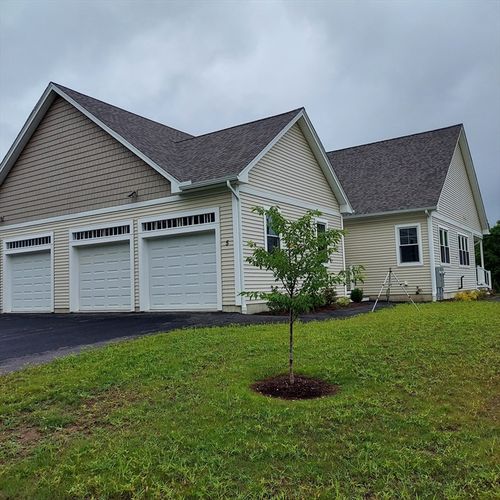 33-5 Victoria Dr, Rochdale, MA, 01542-1235 | Card Image