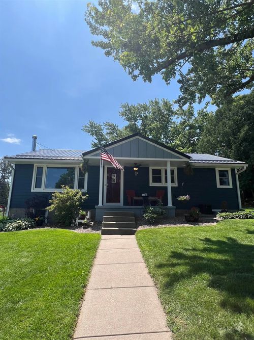 605 Plum St, Decorah, IA, 52101-2737 | Card Image